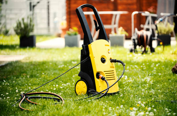 Best Roof Cleaning and Mildew Removal in Pimmit Hills, VA
